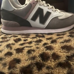 Women’s New balance 574 size 7